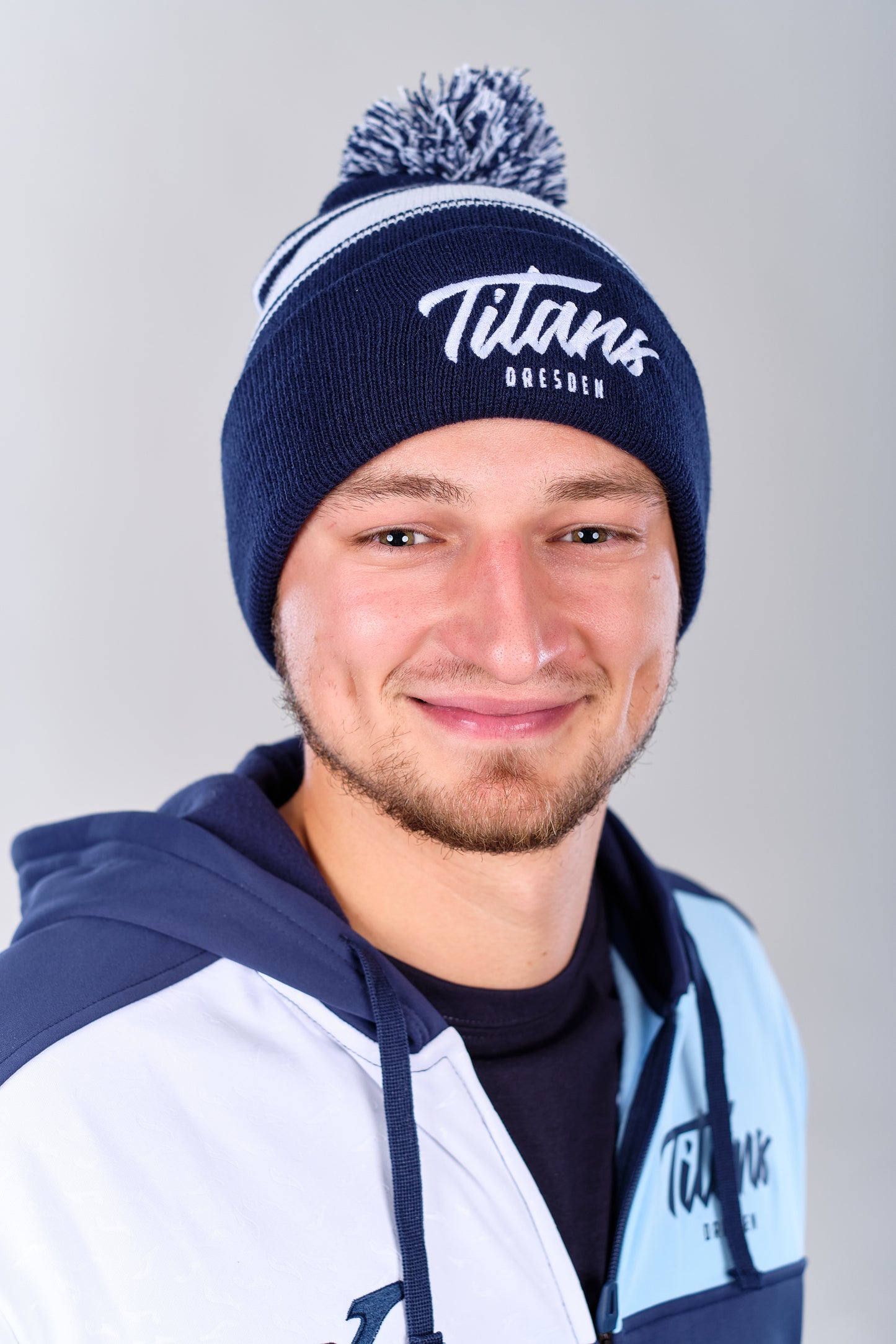 Wintermütze "TITANS"